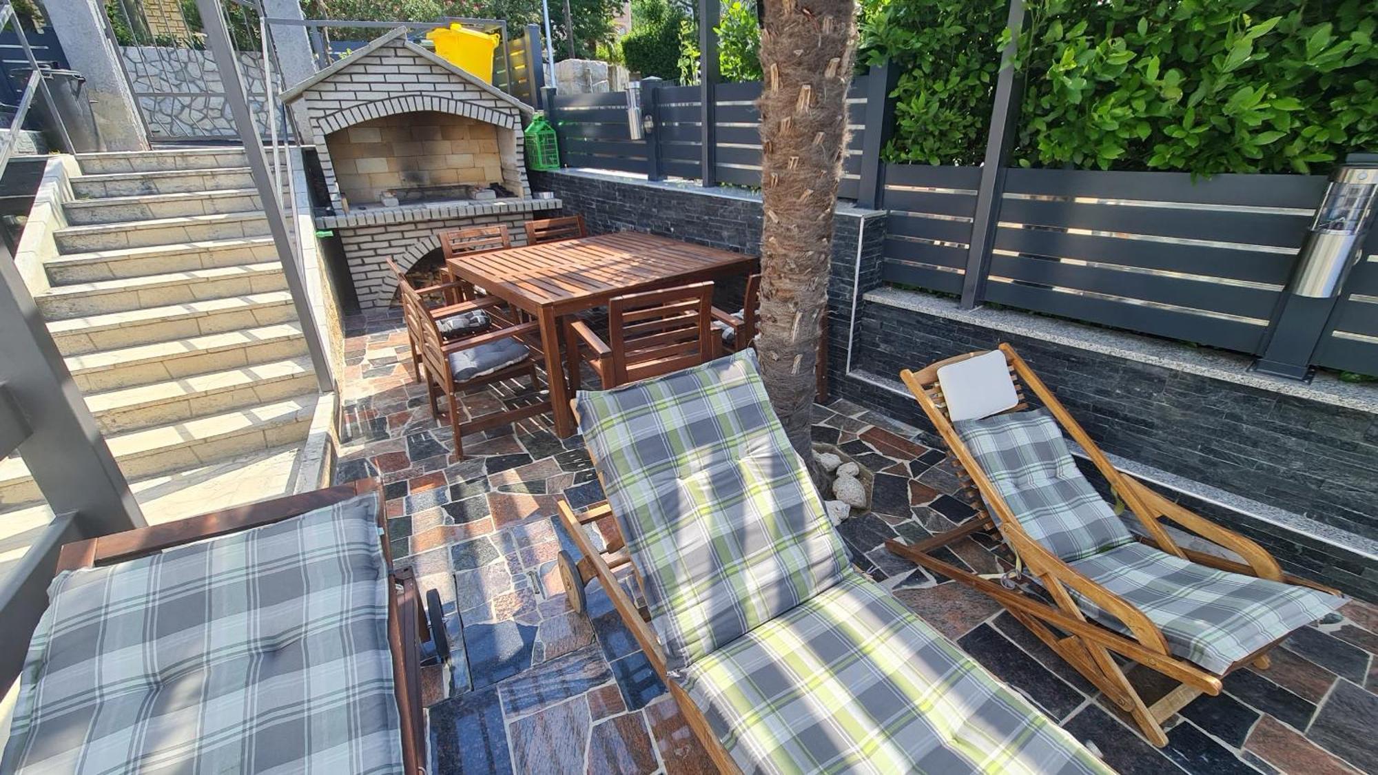 Apartments Blazevic, Heated Pool&Jacuzzi ドラマリ エクステリア 写真