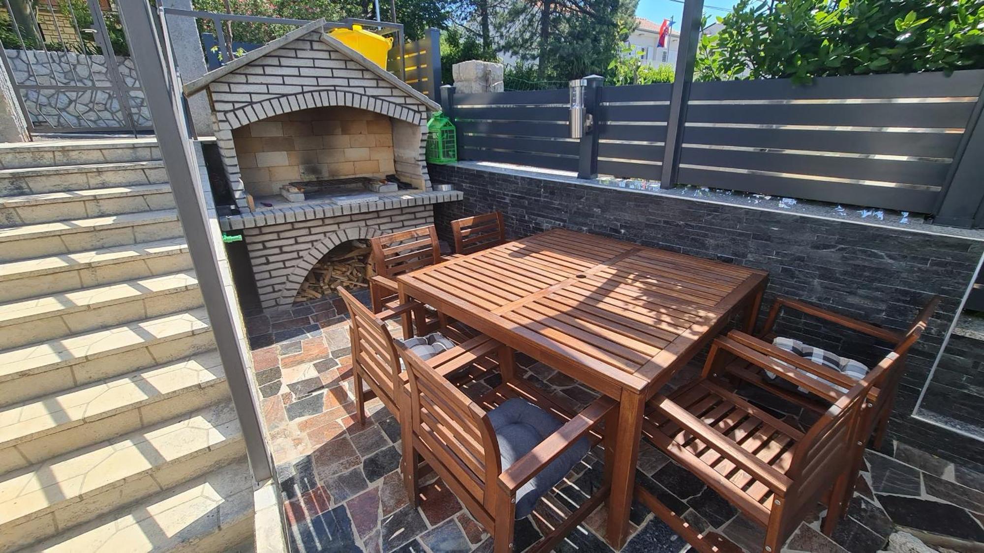 Apartments Blazevic, Heated Pool&Jacuzzi ドラマリ エクステリア 写真