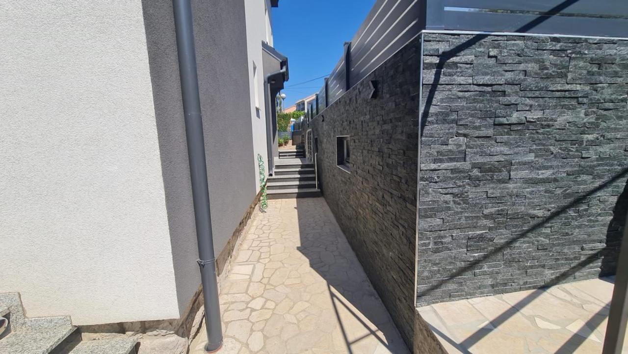 Apartments Blazevic, Heated Pool&Jacuzzi ドラマリ エクステリア 写真