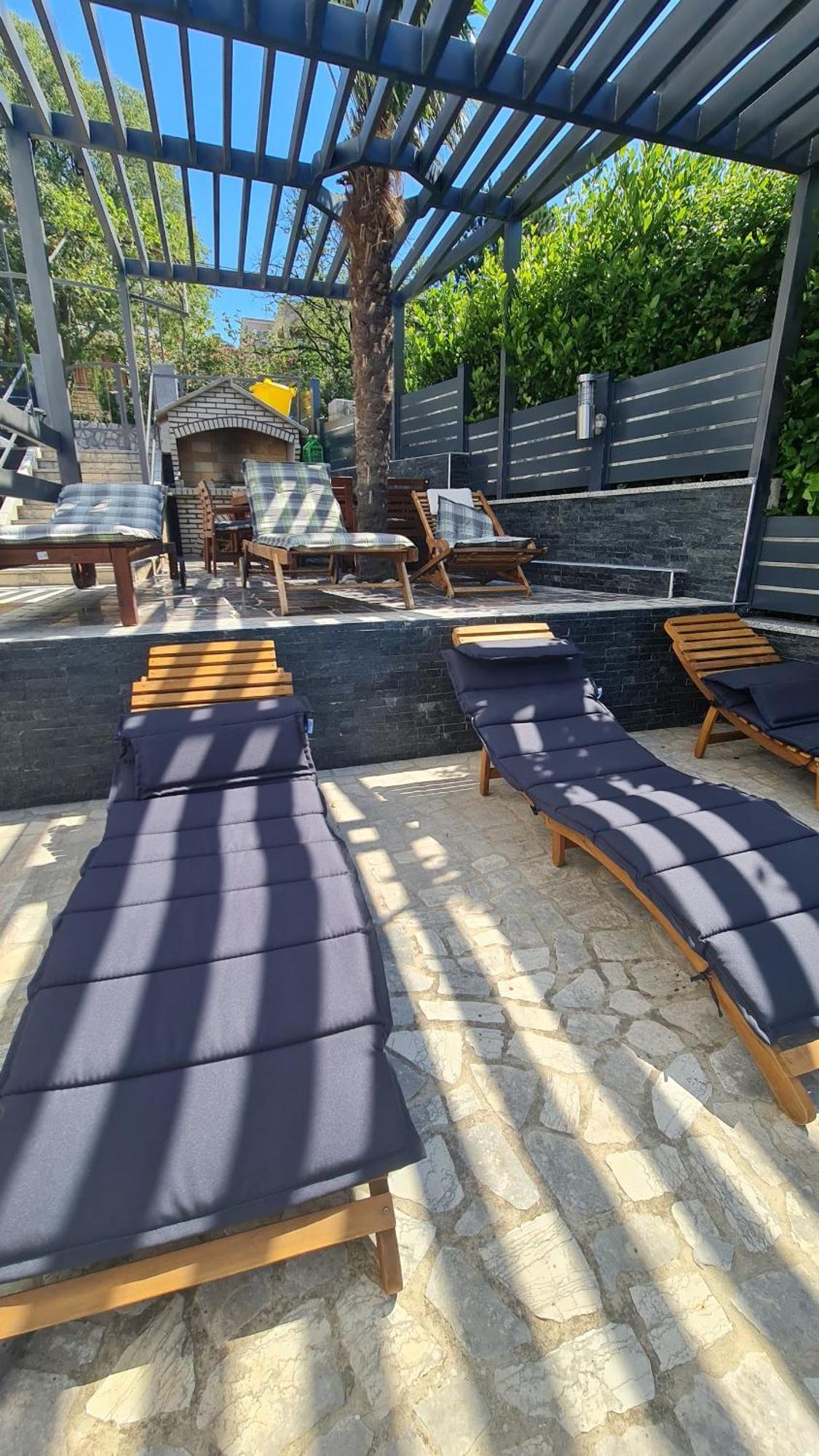 Apartments Blazevic, Heated Pool&Jacuzzi ドラマリ エクステリア 写真