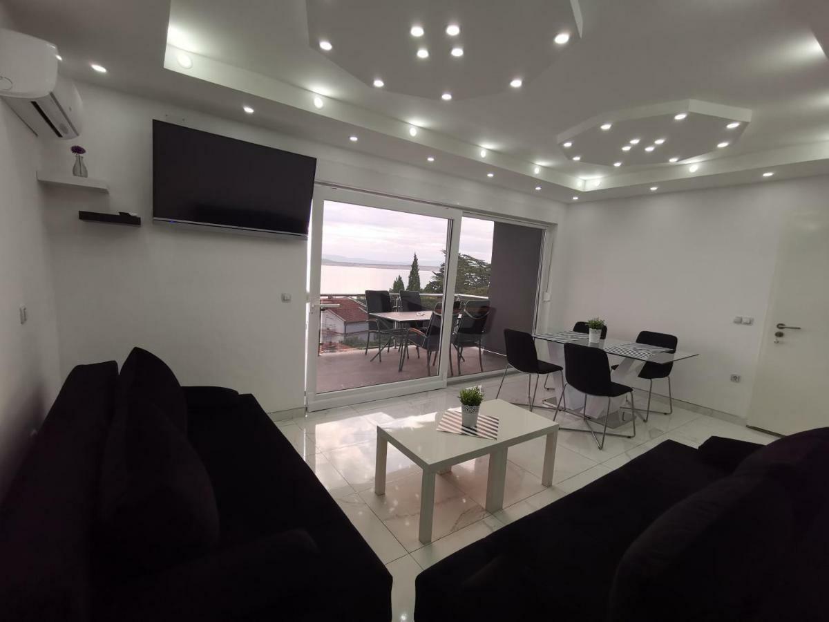 Apartments Blazevic, Heated Pool&Jacuzzi ドラマリ エクステリア 写真